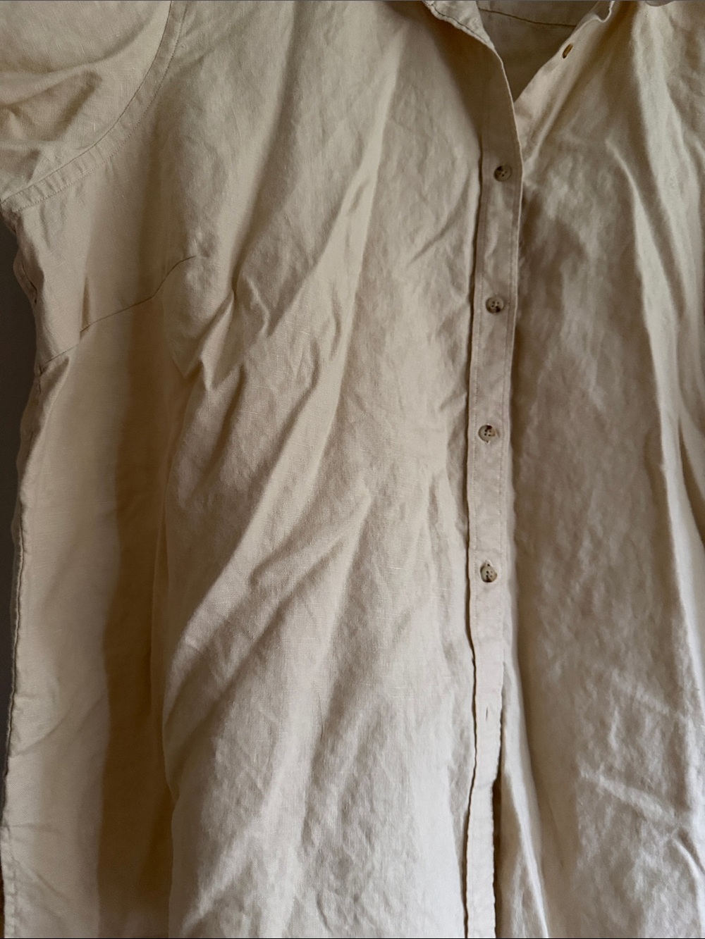 100% Linen Button Down - Picture 4 of 5